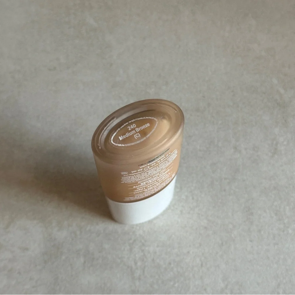 IT Cosmetics Confidence in a Foundation Shade 240 Med Bronze